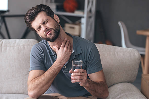 What are the Symptoms of Chronic Sore Throat and the Treatment for Chronic Sore Throat?